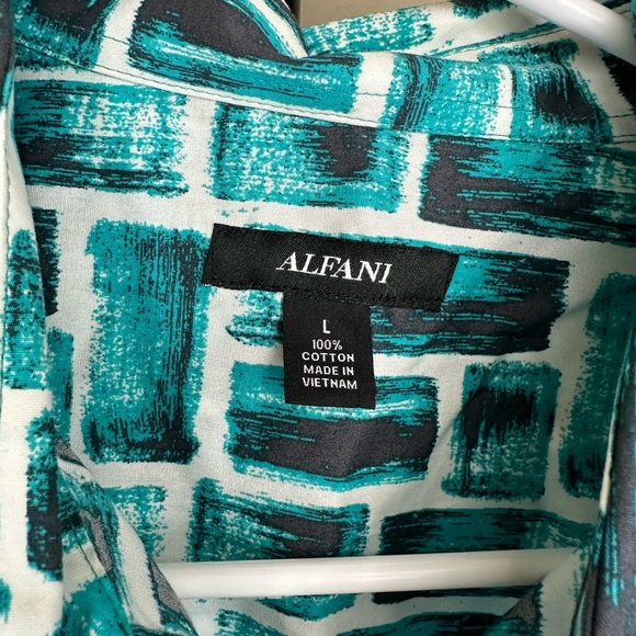 Menās Short Sleeve Button Up Shirt Bundle - Picture 9 of 10